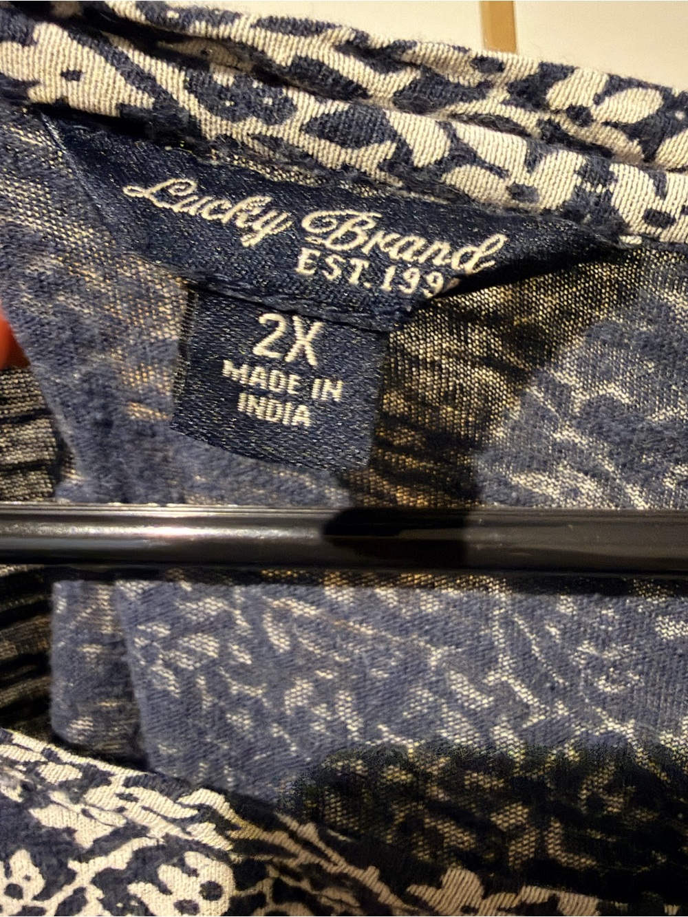 Lucky Brand Plus Size Women's Modal Cotton Blend Navy & White Paisley Print Top - Picture 7 of 7